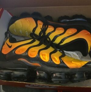 Nike vapormax size 10.5